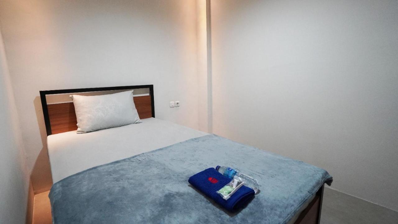 Hostel 18 Pasangan Butuh Surat Nikah バンドゥン エクステリア 写真